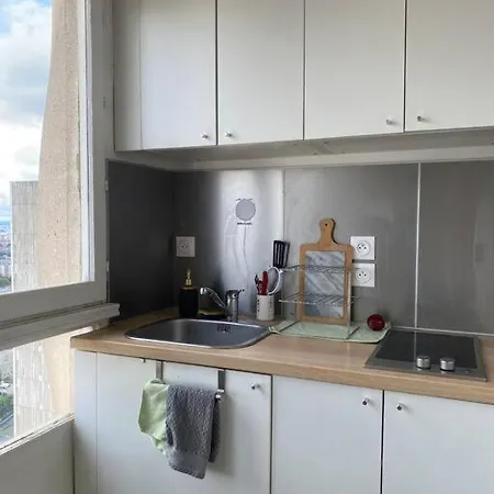With Kitchenette And Bathroom Appartement